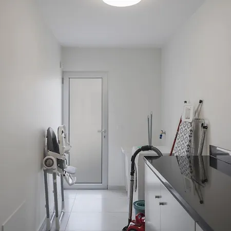 Ourmadeira - Arco Sun, Modern