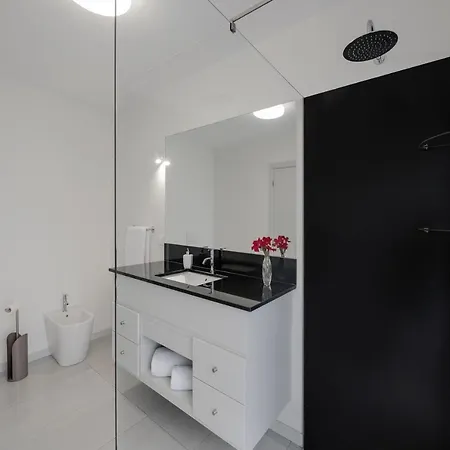 Villa Ourmadeira - Arco Sun, Modern Arco da Calheta (Madeira)