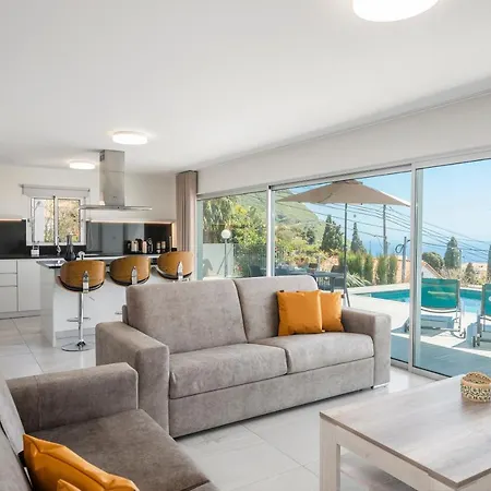 Villa Ourmadeira - Arco Sun, Modern Arco da Calheta (Madeira)